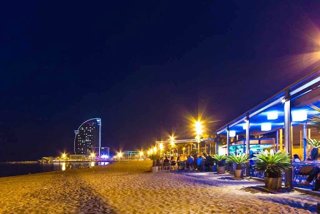 Bares na praia de Barcelona - Barceloneta Bares na praia de Barcelona - Barceloneta