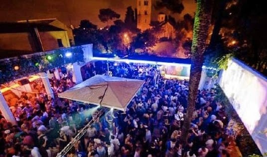 Balada La Terrrazza em Barcelona Balada La Terrrazza em Barcelona