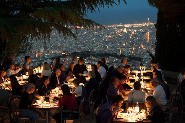 Restaurante com vista em Barcelona Restaurante com vista em Barcelona