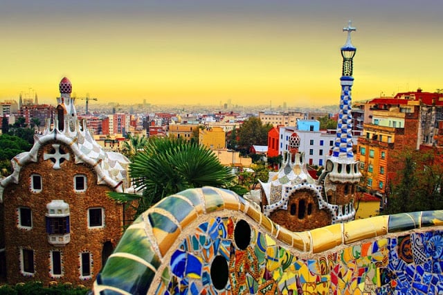Atardecer no Parque Güell em Barcelona Atardecer no Parque Güell em Barcelona