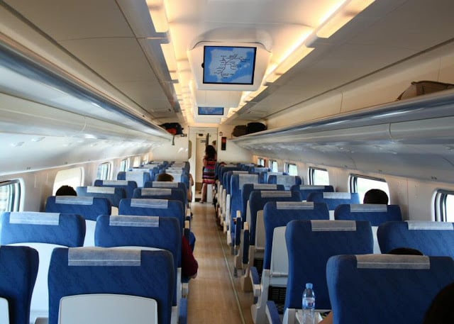 Interior do trem Interior do trem
